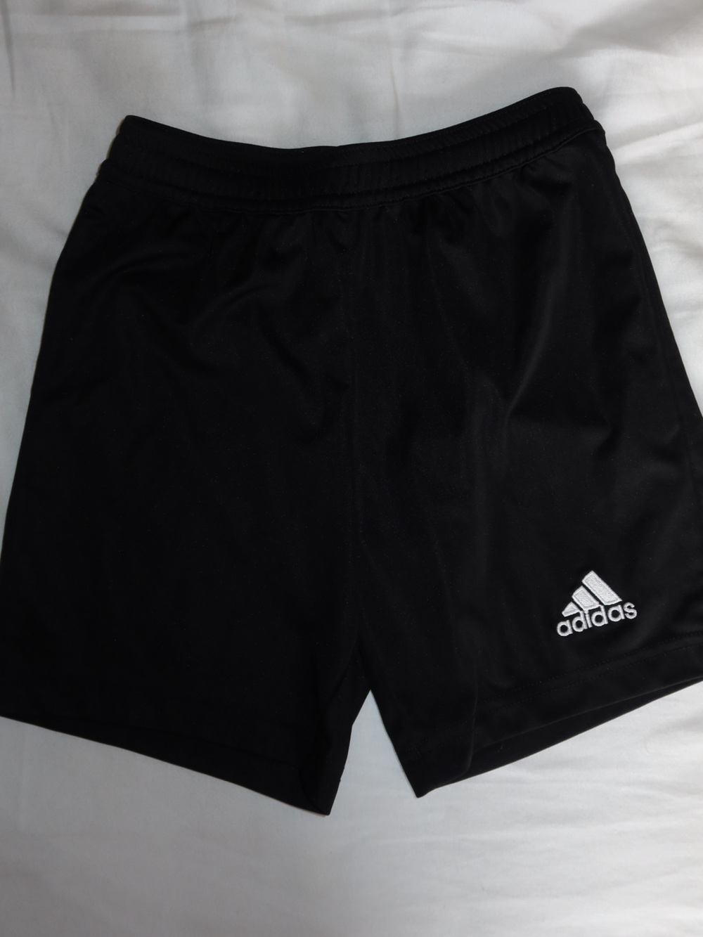 Adidas 
Girls XS
Soccer shorts